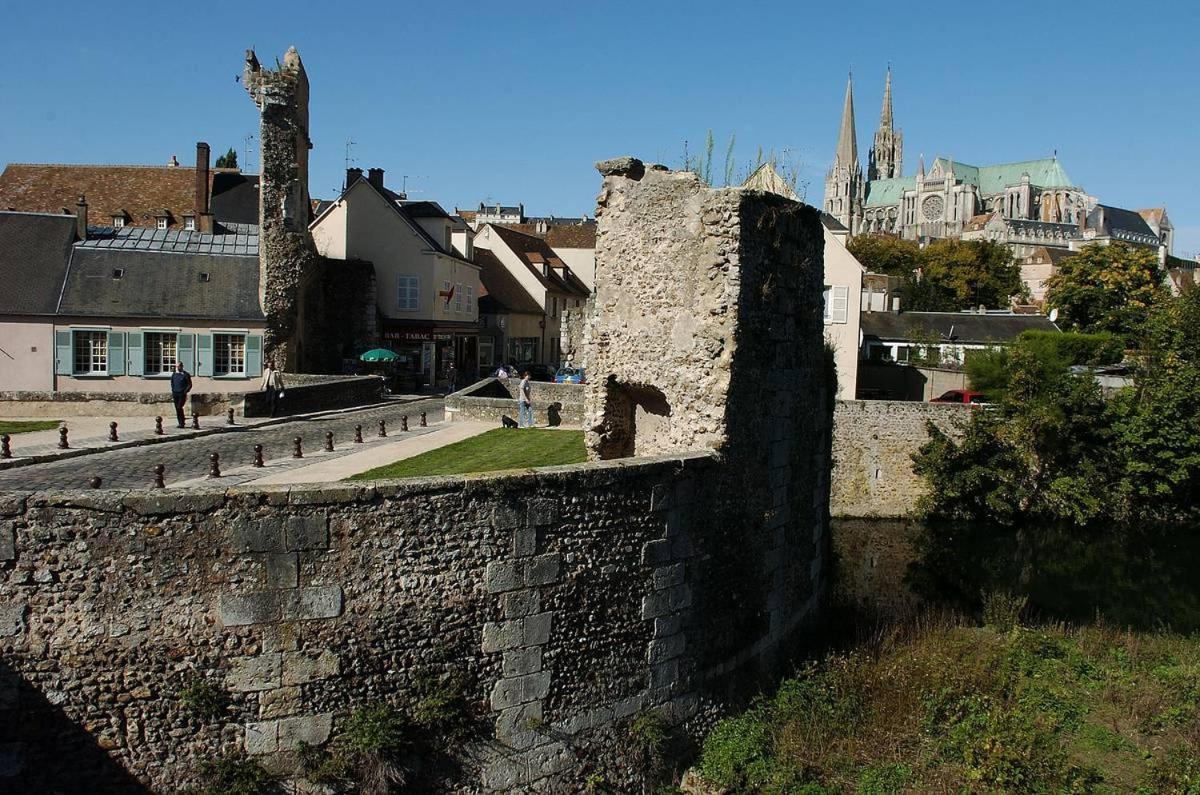 La Parenthese Enchantee Chartres Buitenkant foto